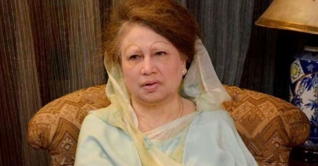 খালেদার মুক্তি: রাষ্ট্রপতি-প্রধানমন্ত্রীর কাছে আইনজীবীর আবেদন খালেদার মুক্তি: রাষ্ট্রপতি-প্রধানমন্ত্রীর কাছে আইনজীবীর আবেদন