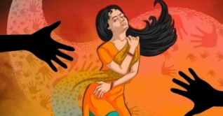 বিবস্ত্র করে নারীকে নির্যাতন: ১৩ আসামির বিরুদ্ধে চার্জগঠন