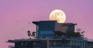 মধ্যরাতে দেখা যাবে বছরের প্রথম ‘সুপারমুন’ মধ্যরাতে দেখা যাবে বছরের প্রথম ‘সুপারমুন’