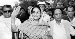 প্রধানমন্ত্রী শেখ হাসিনার স্বদেশ প্রত্যাবর্তন দিবস আজ প্রধানমন্ত্রী শেখ হাসিনার স্বদেশ প্রত্যাবর্তন দিবস আজ