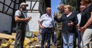 জলবায়ু পরিবর্তনের বিরুদ্ধে লড়াই জোরদারের তাগিদ মেরকেলের