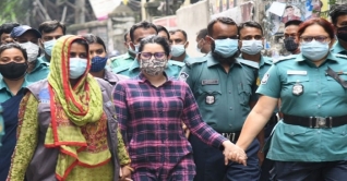 মিথ্যা মামলায় আমাকে ফাঁসানো হচ্ছে: অভিনেত্রী পরীমনি মিথ্যা মামলায় আমাকে ফাঁসানো হচ্ছে: অভিনেত্রী পরীমনি