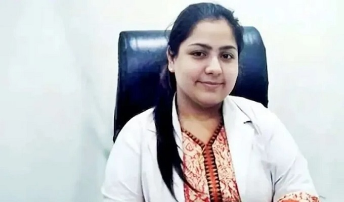 চিকিৎসক অনুস্কা তিওয়ারি