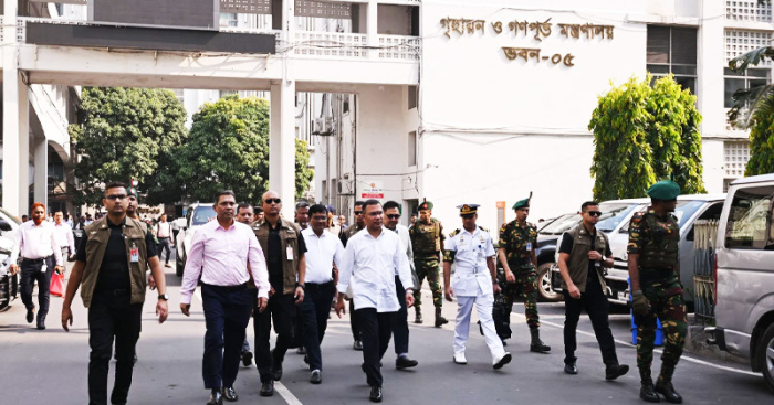 ৭ মন্ত্রণালয়ে ঝটিকা পরিদর্শন প্রধানমন্ত্রীর