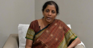 প্রথম নারী অর্থমন্ত্রী পেল ভারত প্রথম নারী অর্থমন্ত্রী পেল ভারত