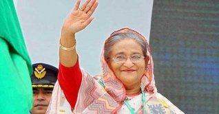 টুঙ্গিপাড়া পৌঁছেছেন প্রধানমন্ত্রী শেখ হাসিনা টুঙ্গিপাড়া পৌঁছেছেন প্রধানমন্ত্রী শেখ হাসিনা