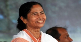 পশ্চিমবঙ্গে আবারও সরকার গঠনের পথে মমতা পশ্চিমবঙ্গে আবারও সরকার গঠনের পথে মমতা