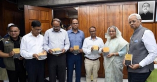 শেখ হাসিনার নির্বাচিত উক্তি নিয়ে দুটি বই প্রকাশ শেখ হাসিনার নির্বাচিত উক্তি নিয়ে দুটি বই প্রকাশ