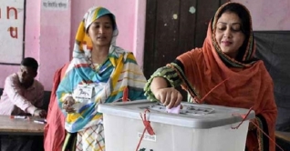 শেষ ধাপে ২০ উপজেলায় ভোটগ্রহণ চলছে শেষ ধাপে ২০ উপজেলায় ভোটগ্রহণ চলছে