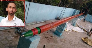 গিনেজ বুক নাম লেখাতে ২৮ ফুট লম্বা কলম তৈরি গিনেজ বুক নাম লেখাতে ২৮ ফুট লম্বা কলম তৈরি