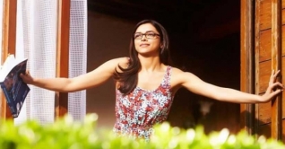 প্রযোজক হয়ে বিড়ম্বনায় দীপিকা