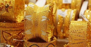 প্রতিভরি সোনার দাম ছাড়ালো ৭৭ হাজার টাকা