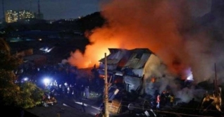 কল্যাণপুরের বস্তিতে আগুন: দুজনের অবস্থা আশঙ্কাজনক