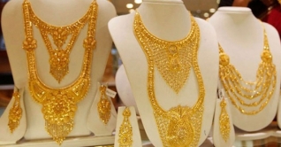 স্বর্ণের দাম ভরিতে বেড়েছে ১৯৮৩ টাকা