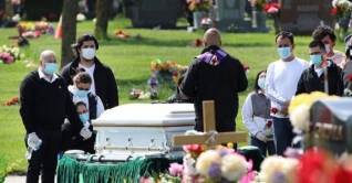 যুক্তরাষ্ট্রে ছড়াচ্ছে করোনার নতুন স্ট্রেইন যুক্তরাষ্ট্রে ছড়াচ্ছে করোনার নতুন স্ট্রেইন