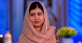 ভারত-পাকিস্তানকে প্রকৃত বন্ধু হিসেবে দেখতে চাই: মালালা