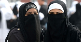 শ্রীলঙ্কায় নিষিদ্ধ হচ্ছে বোরকা, বন্ধ হচ্ছে মাদ্রাসা
