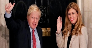 গোপনে বান্ধবীর সঙ্গে বিয়ে সারলেন ব্রিটিশ প্রধানমন্ত্রী