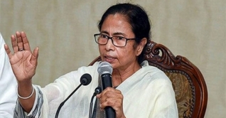 আসামে এনআরসি নিয়ে প্রতিবাদ জানালেন মমতা আসামে এনআরসি নিয়ে প্রতিবাদ জানালেন মমতা