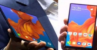 হুয়াওয়ের ভাঁজযোগ্য স্মার্টফোন মেইট-এক্স হুয়াওয়ের ভাঁজযোগ্য স্মার্টফোন মেইট-এক্স