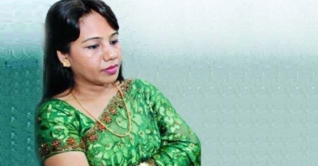 হলমার্কের জেসমিনকে আত্মসমর্পণের নির্দেশ