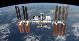 মহাকাশ ভ্রমণে যেতে পারবেন পর্যটকরা মহাকাশ ভ্রমণে যেতে পারবেন পর্যটকরা