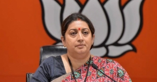 পশ্চিমবঙ্গে এনআরসির ব্যাপারে সরকার দৃঢ় প্রতিজ্ঞ: স্মৃতি ইরানি পশ্চিমবঙ্গে এনআরসির ব্যাপারে সরকার দৃঢ় প্রতিজ্ঞ: স্মৃতি ইরানি