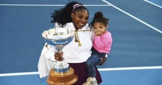 ৩ বছর পর শিরোপা জিতলেন সেরেনা