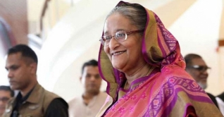 দেশে ফিরলেন প্রধানমন্ত্রী শেখ হাসিনা দেশে ফিরলেন প্রধানমন্ত্রী শেখ হাসিনা