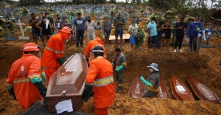 ব্রাজিলে করোনায় মৃত্যু ৫৫ হাজার, আক্রান্ত সোয়া ১২ লাখ ব্রাজিলে করোনায় মৃত্যু ৫৫ হাজার, আক্রান্ত সোয়া ১২ লাখ