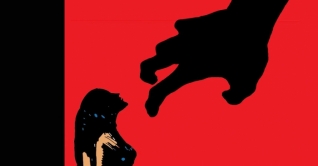 চলন্ত বাসে ধর্ষণ চেষ্টা: ৩ জনের বিরুদ্ধে মামলা