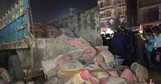 কক্সবাজারে ট্রাকচাপায় নারীসহ নিহত ২