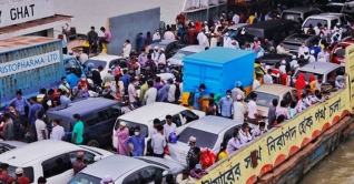 দিনে বন্ধ ফেরি, রাতে শুধু পণ্যবাহী পরিবহন পারাপার দিনে বন্ধ ফেরি, রাতে শুধু পণ্যবাহী পরিবহন পারাপার