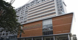 বাঁচানো গেল না আগুনে দগ্ধ শিশু রোজাকে