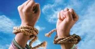 অর্থনৈতিক ক্ষমতায়ন কমাতে পারে নারী নির্যাতন অর্থনৈতিক ক্ষমতায়ন কমাতে পারে নারী নির্যাতন