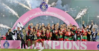 নারী ফুটবল দলেক দেড় কোটি টাকা আজও দেয়নি বাফুফে