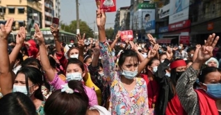 মিয়ানমারে অভ্যুত্থানবিরোধী বিক্ষোভে নারীসহ নিহত ২৪৯ মিয়ানমারে অভ্যুত্থানবিরোধী বিক্ষোভে নারীসহ নিহত ২৪৯