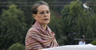 ভদ্রতার সব সীমা অতিক্রম করেছে বিজেপি: সোনিয়া ভদ্রতার সব সীমা অতিক্রম করেছে বিজেপি: সোনিয়া