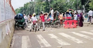 হরতালে শাহবাগে যান চলাচল বন্ধ