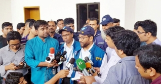 কমলাপুর স্টেশনে দুদকের অভিযান