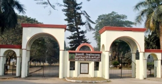 আন্দোলনের মুখে ইবি প্রক্টরের পদত্যাগ