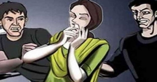 মায়ের সামনে তরুণীর শ্লীলতাহানির অভিযোগে মামলা