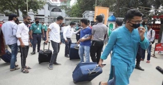 সৌদি ফেরত সবাই ১৪ দিনের কোয়ারেন্টিনে সৌদি ফেরত সবাই ১৪ দিনের কোয়ারেন্টিনে