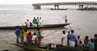 যমুনায় নৌকাডুবি: ৯ জনের লাশ উদ্ধার, নিখোঁজ ৮