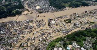 জাপানে বন্যা এবং ভূমিধসে নিহত ২০ জন জাপানে বন্যা এবং ভূমিধসে নিহত ২০ জন