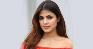 রিয়া চক্রবর্তীকে ডেকে পাঠালো ইডি