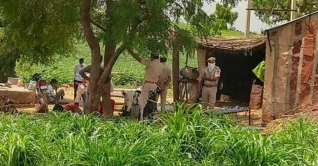 ভারতে ৩ জন নারীসহ ১১ পাকিস্তানি শরণার্থীর মৃতদেহ উদ্ধার ভারতে ৩ জন নারীসহ ১১ পাকিস্তানি শরণার্থীর মৃতদেহ উদ্ধার