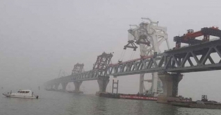 চ্যালেঞ্জ ডিঙ্গিয়ে স্বপ্ন জয়, সেতুবন্ধন পদ্মার এপার-ওপার