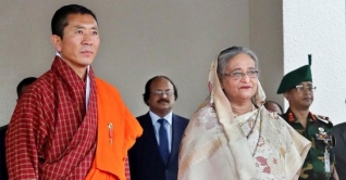 বিমানবন্দরে লোটে শেরিংকে অভ্যর্থনা জানালেন প্রধানমন্ত্রী বিমানবন্দরে লোটে শেরিংকে অভ্যর্থনা জানালেন প্রধানমন্ত্রী