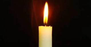 মোমবাতি জ্বেলে কালরাতের শহীদদের স্মরণ